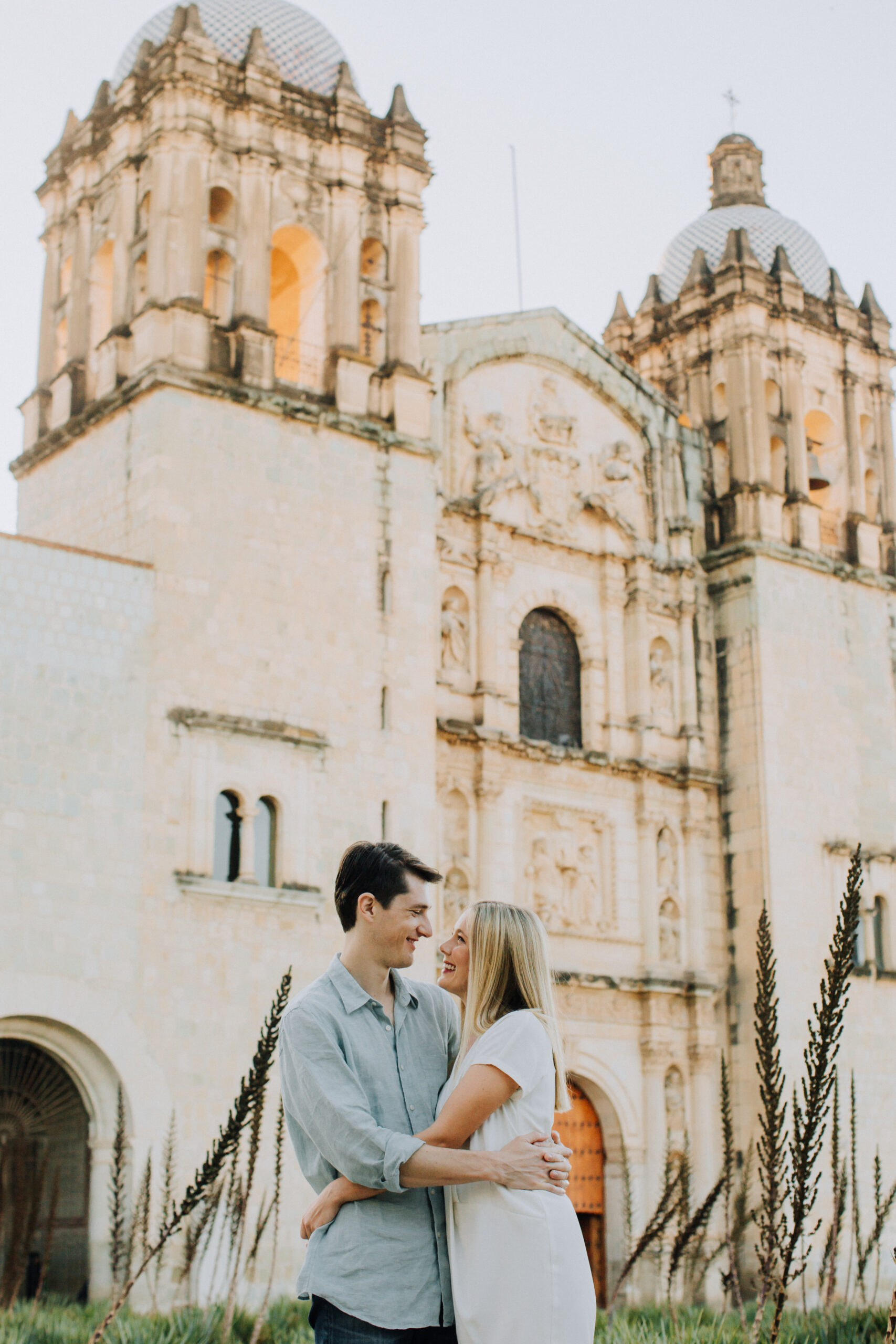 stunning Oaxaca City Engagement Photos with beautiful architecture as a backdrop!