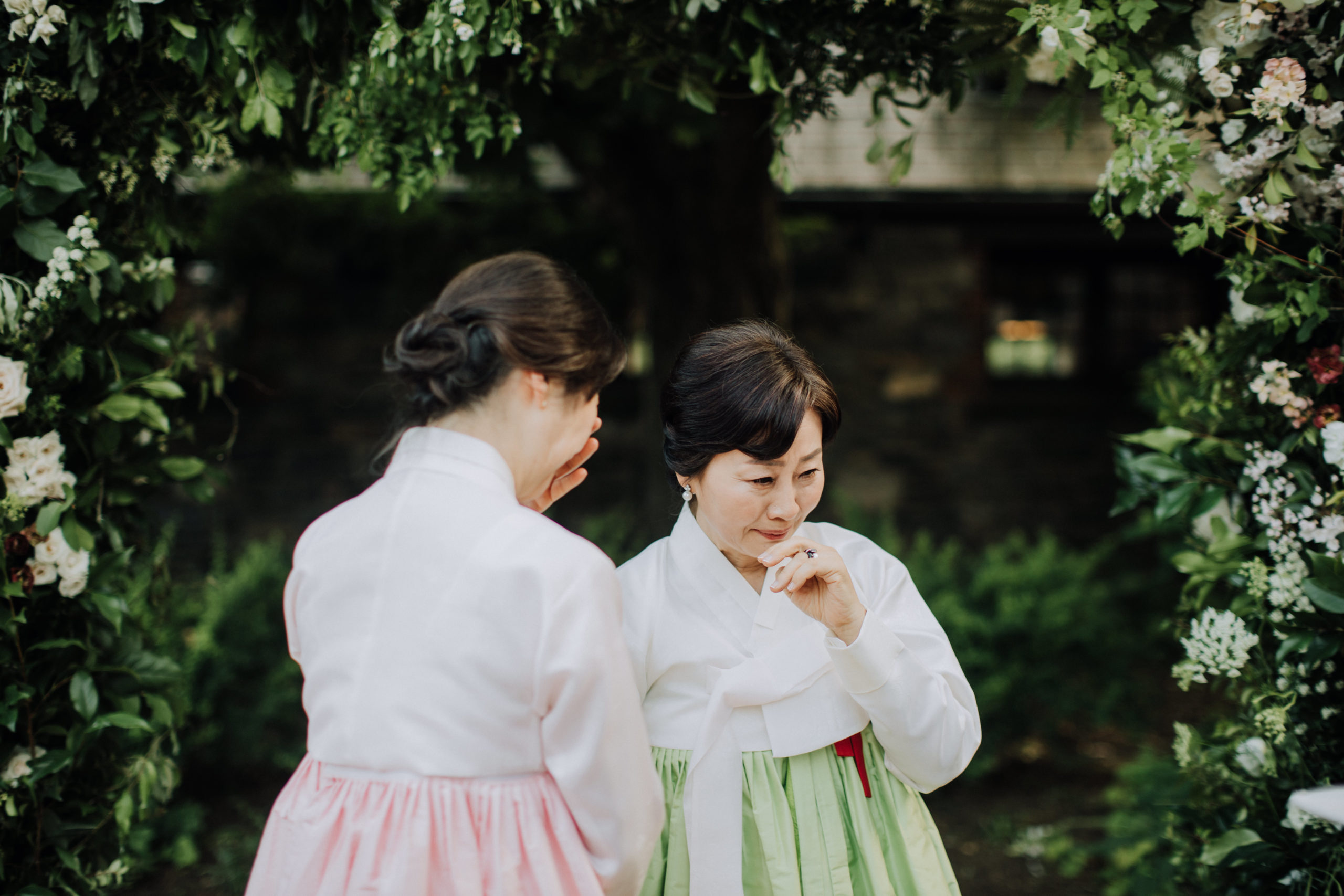 Bicultural elegant wedding with Hanbok dresses