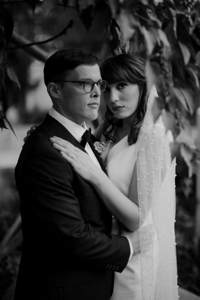 Stunning bride and groom pose together after their dreamy Autumn elopement in Mexico City