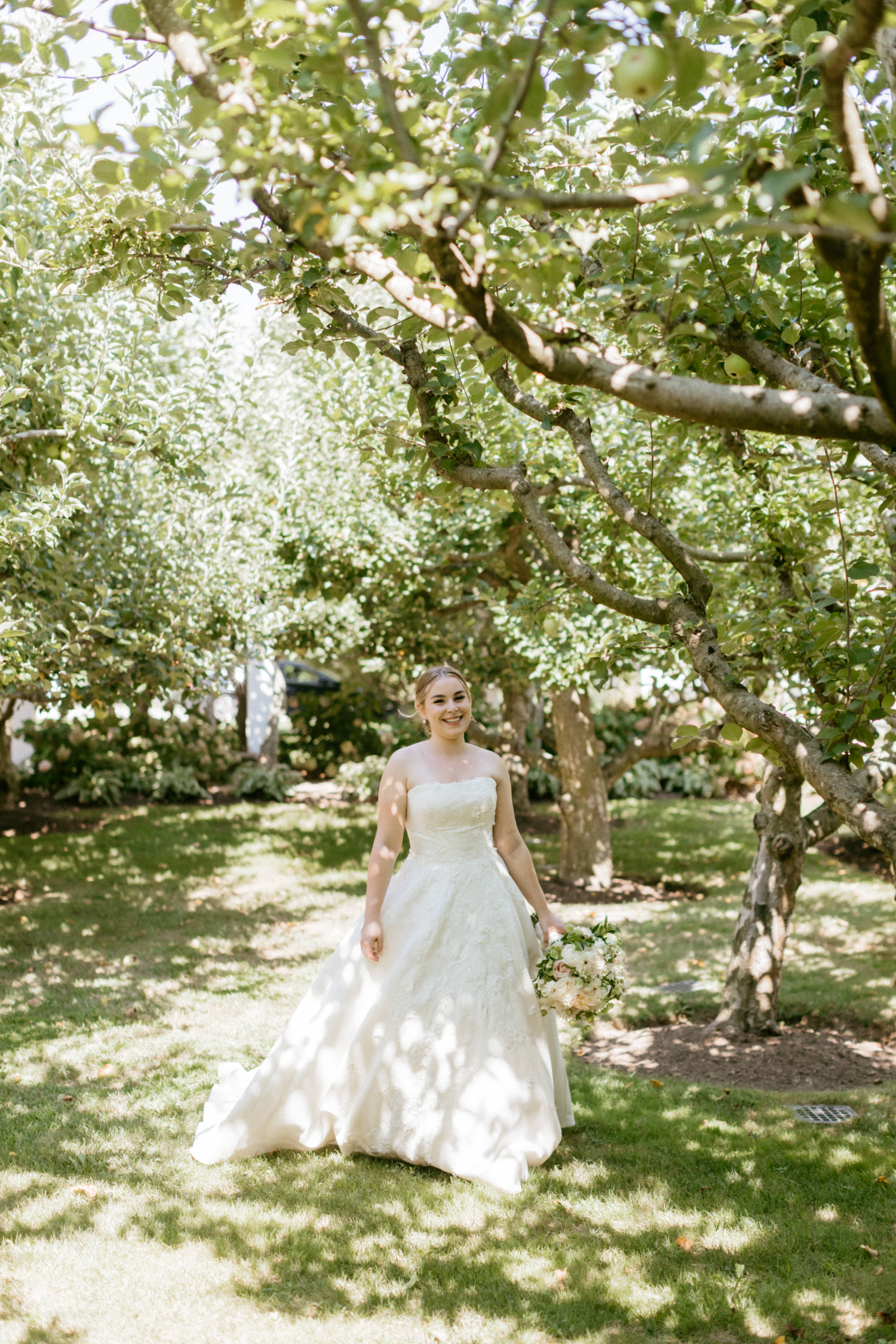Bride poses with stunning New York nature in the background