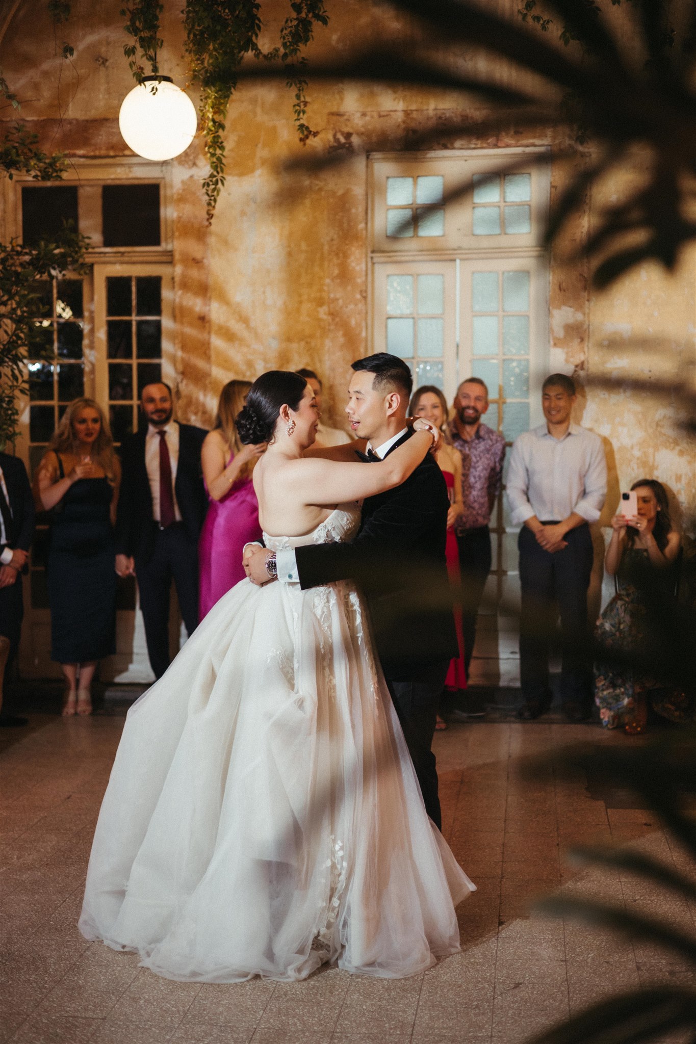 First dance under string lights at Sobremesa Mexico City